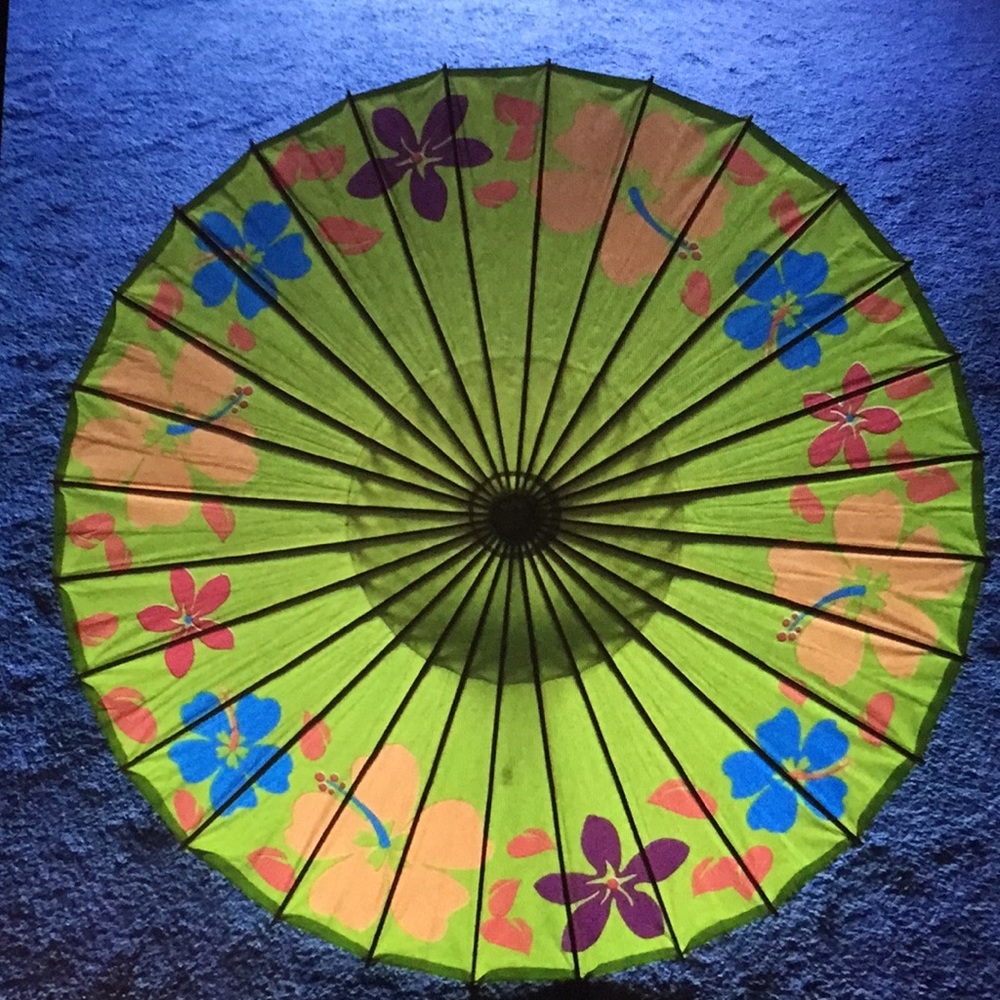 Hibiscus Kiwi Parasol Decoration